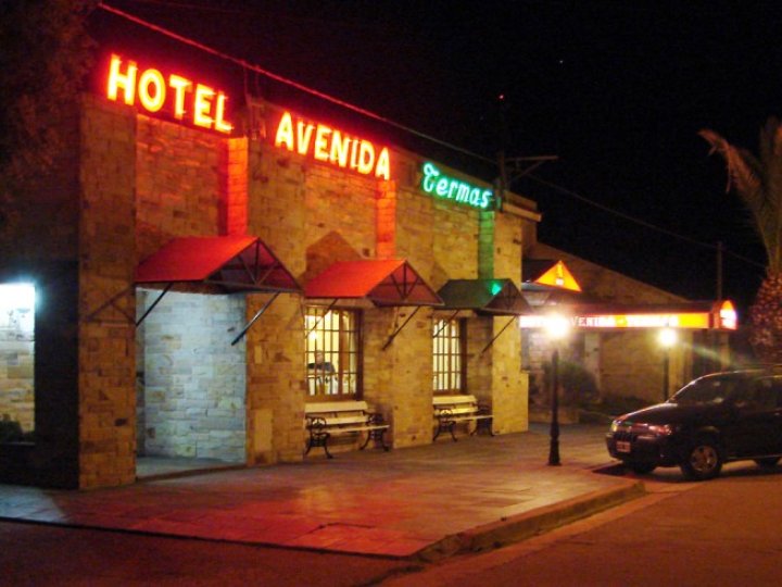 Alquiler Turístico Hotel Avenida Termas de Carhué, Adolfo Alsina, Buenos Aires